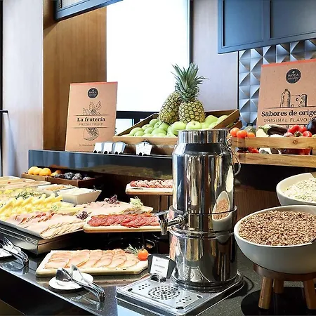 يوروستارز كاتدرال فندق